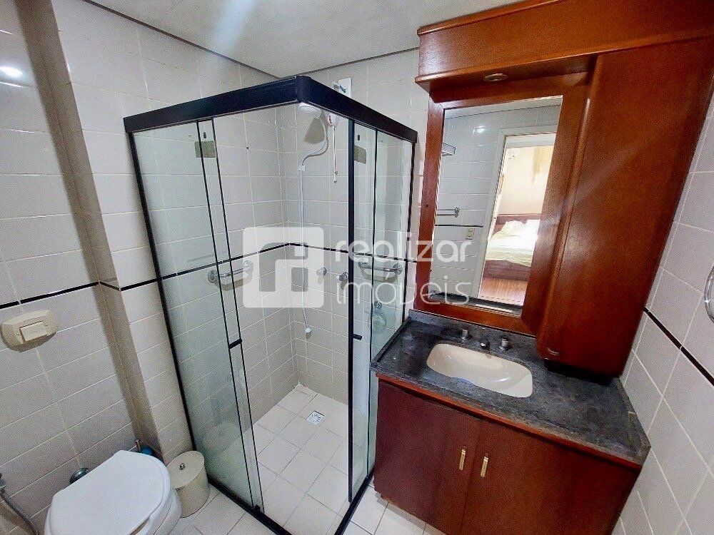 Apartamento para alugar com 3 quartos, 111m² - Foto 4