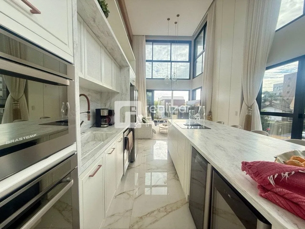 Apartamento, 3 quartos, 136 m² - Foto 4