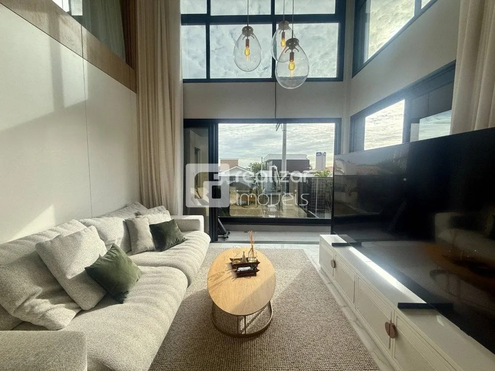 Apartamento, 3 quartos, 136 m² - Foto 2
