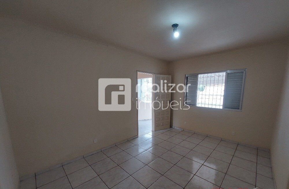 Casa, 3 quartos, 130 m² - Foto 2