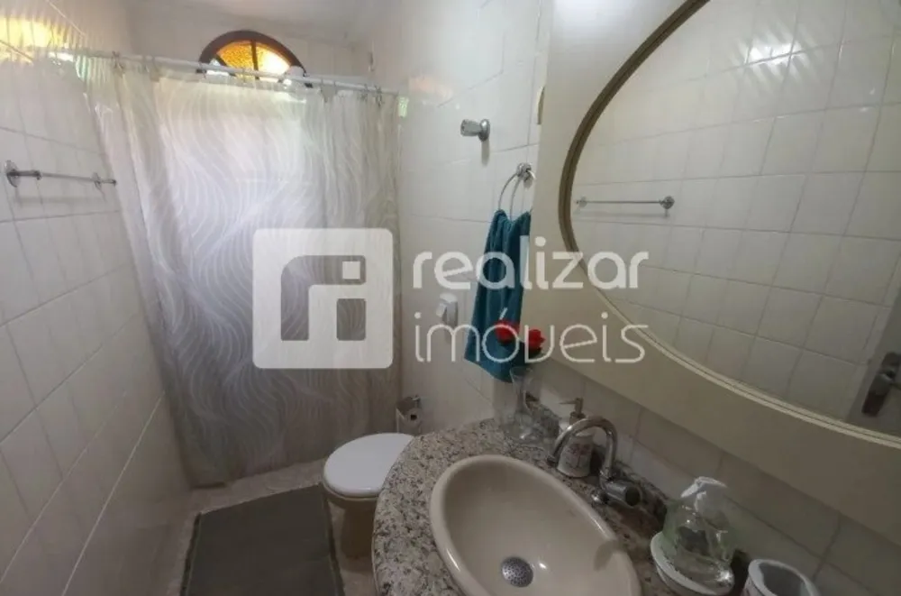 Casa, 4 quartos, 242 m² - Foto 8