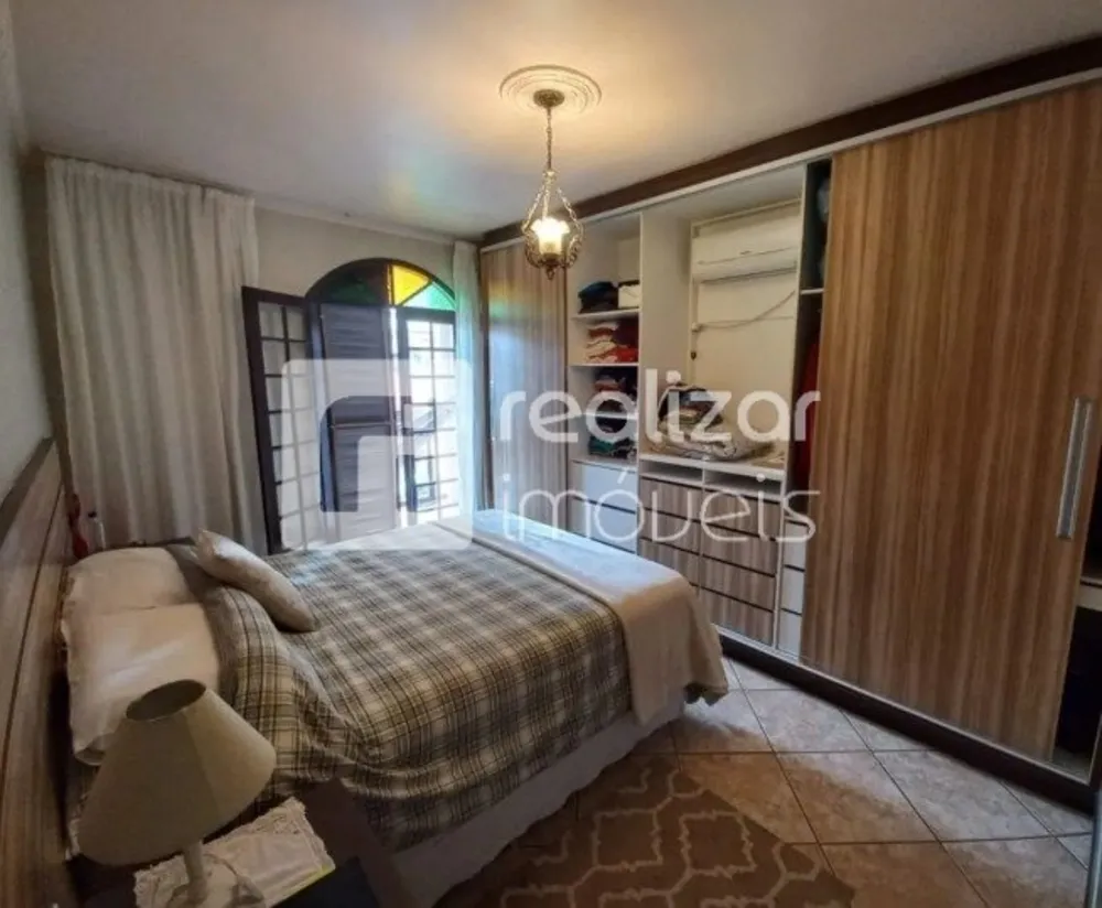 Casa, 4 quartos, 242 m² - Foto 5