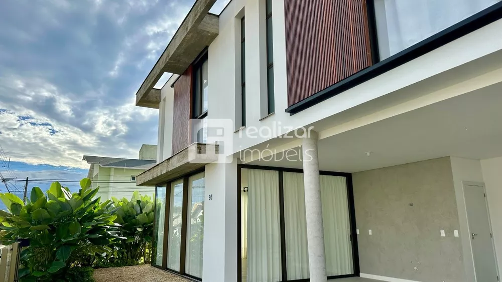 Casa, 3 quartos, 165 m² - Foto 1