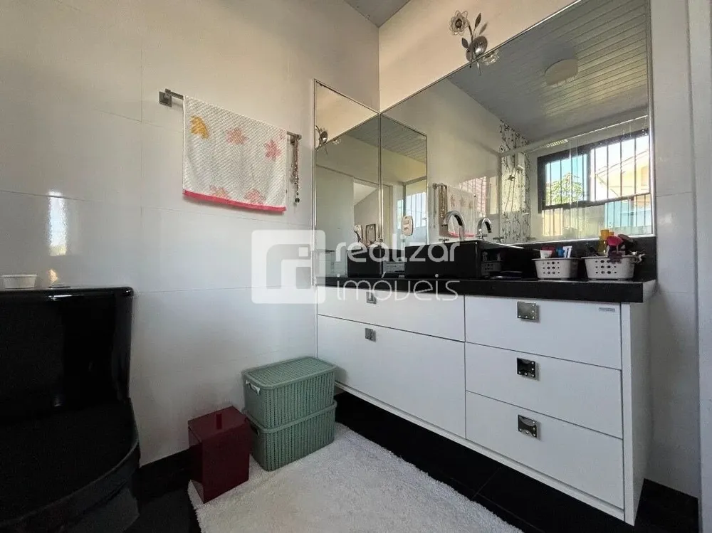 Casa, 3 quartos, 210 m² - Foto 11
