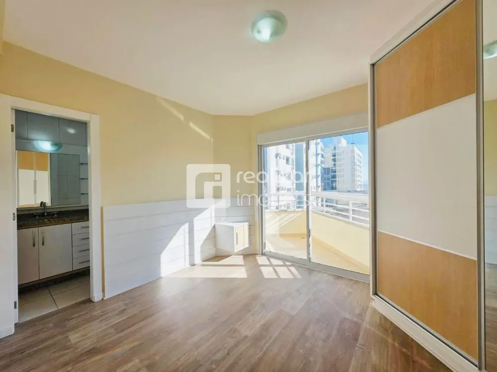 Apartamento, 3 quartos, 120 m² - Foto 2