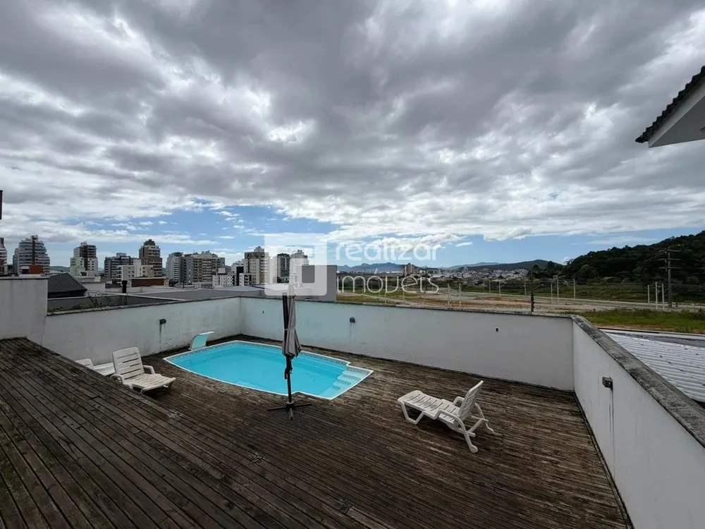 Casa, 3 quartos, 250 m² - Foto 12