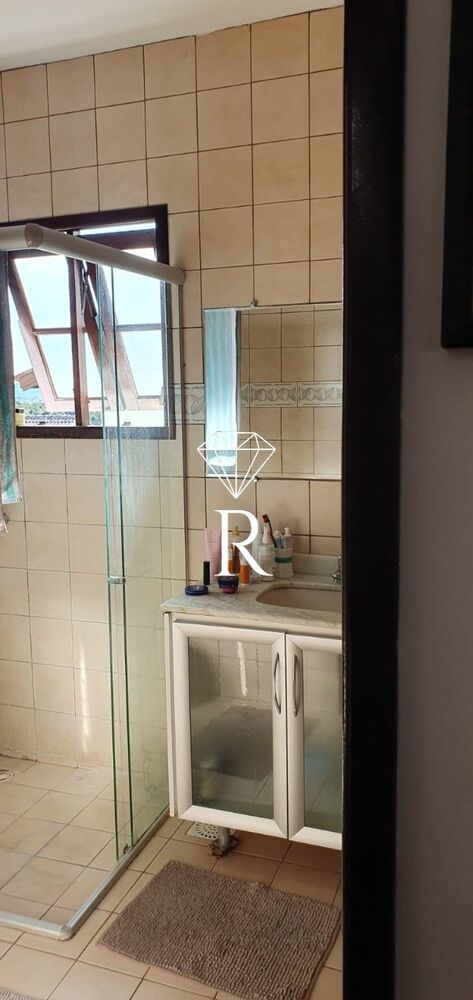 Casa à venda com 3 quartos, 214m² - Foto 5