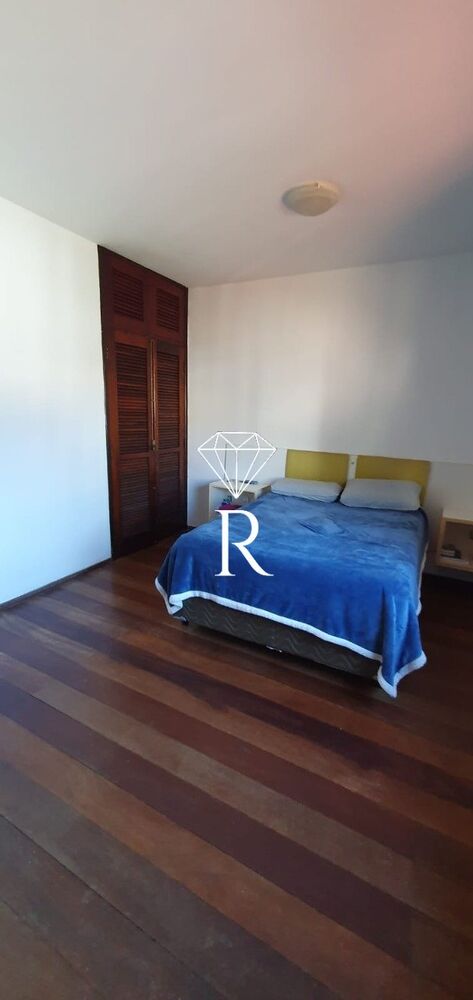 Casa à venda com 3 quartos, 214m² - Foto 4