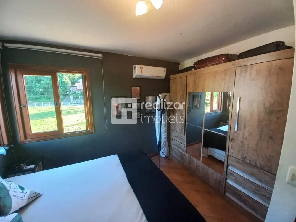 Casa, 3 quartos, 265 m² - Foto 1