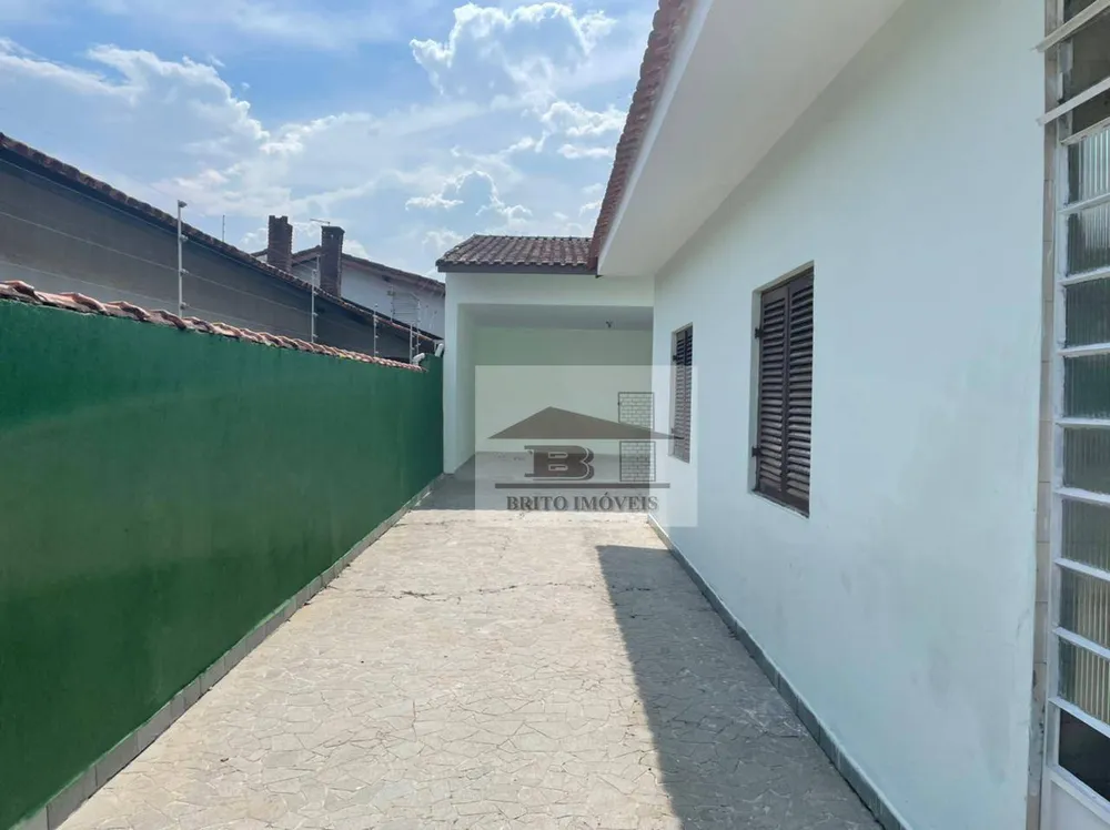 Casa, 4 quartos, 194 m² - Foto 2