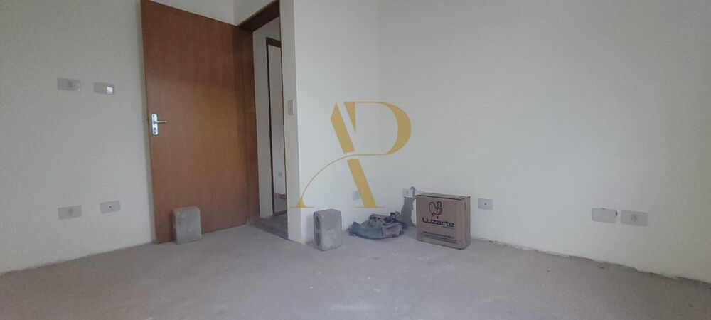Casa à venda com 2 quartos, 62m² - Foto 4