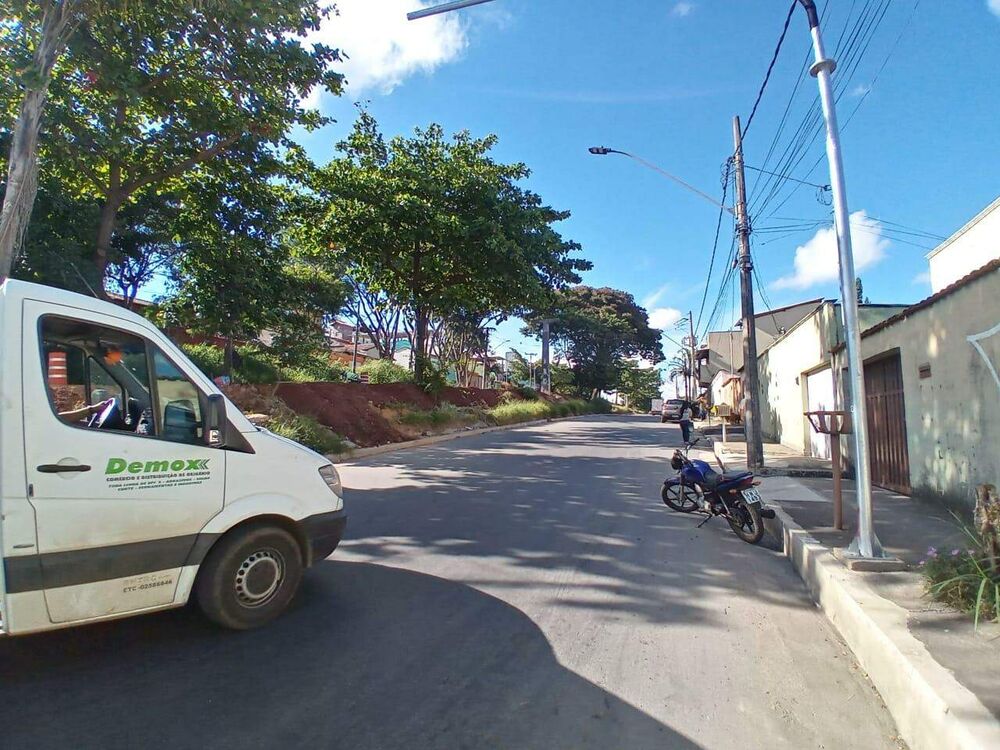 Casa à venda com 3 quartos, 360m² - Foto 4