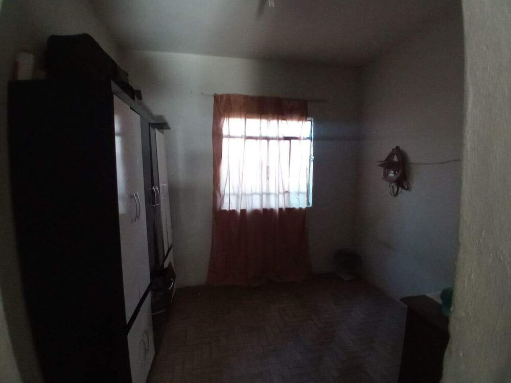 Casa à venda com 3 quartos, 360m² - Foto 2