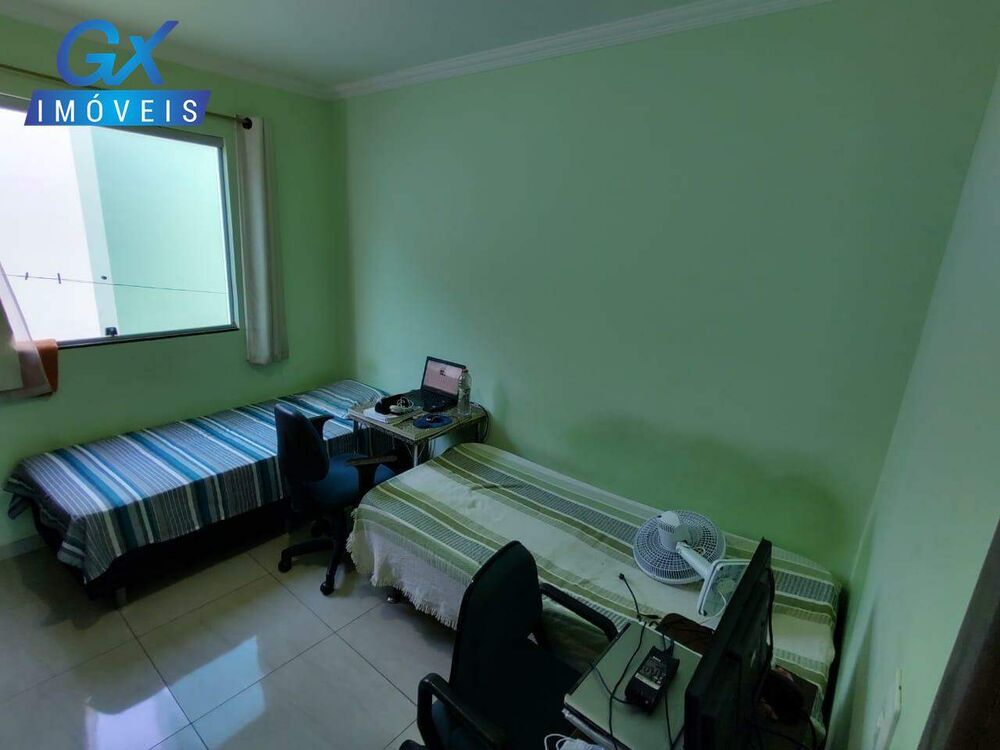 Casa, 3 quartos, 180 m² - Foto 1