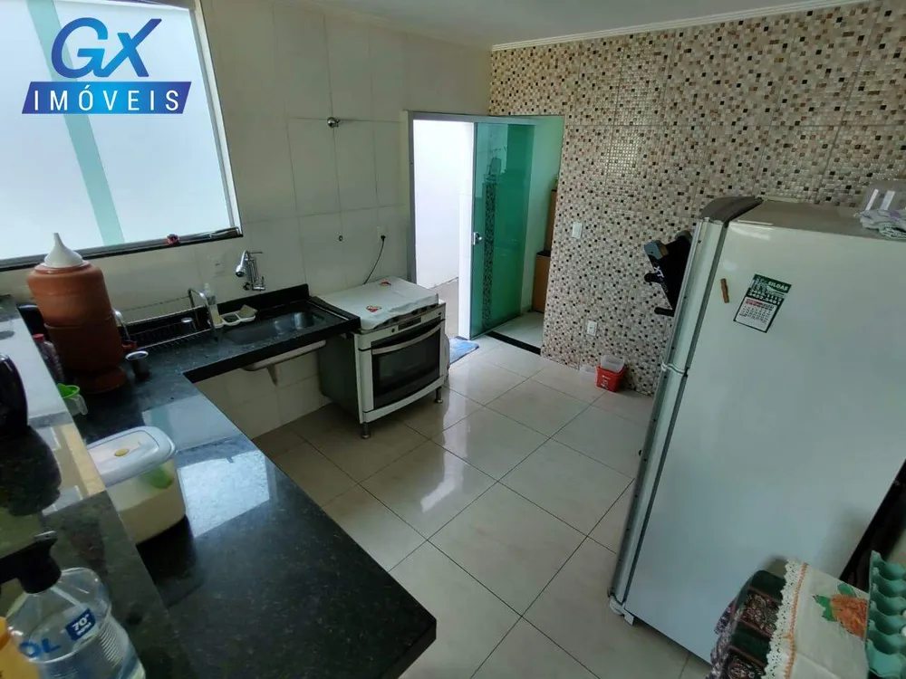 Casa, 3 quartos, 180 m² - Foto 1