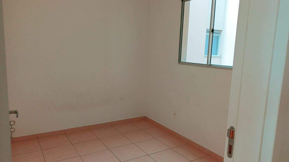 Apartamento à venda com 2 quartos, 45m² - Foto 2