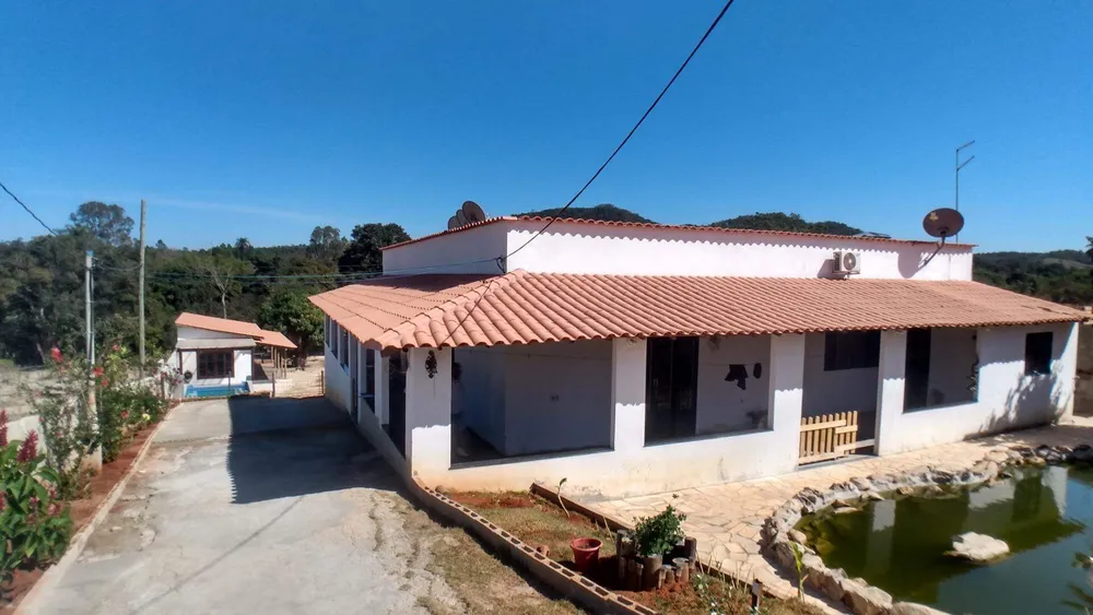 Chácara, 4 quartos, 2682 m² - Foto 2