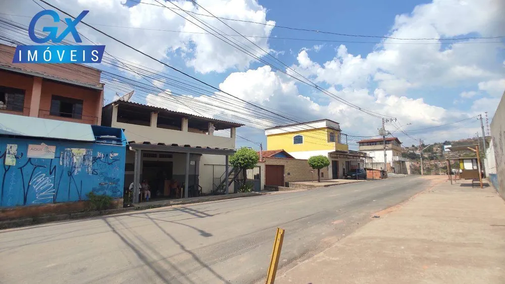 Casa, 5 quartos, 210 m² - Foto 1