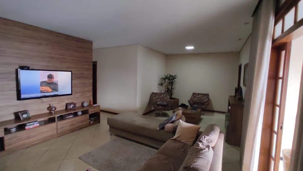 Casa, 3 quartos, 290 m² - Foto 6