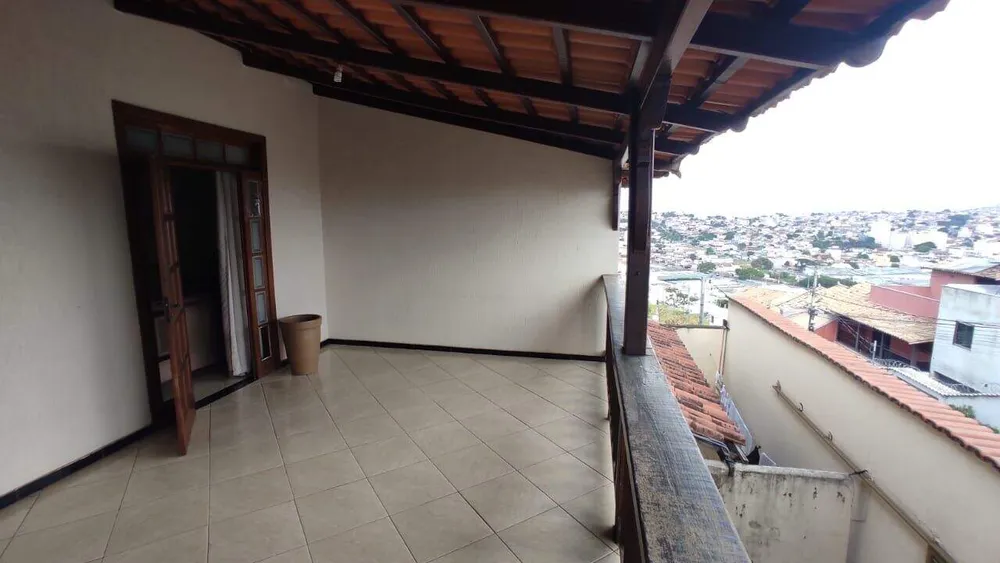 Casa, 3 quartos, 290 m² - Foto 4