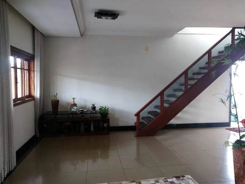 Casa, 7 quartos, 280 m² - Foto 6