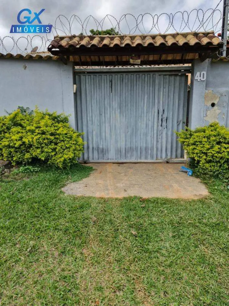 Sítio, 4 quartos, 1800 m² - Foto 1