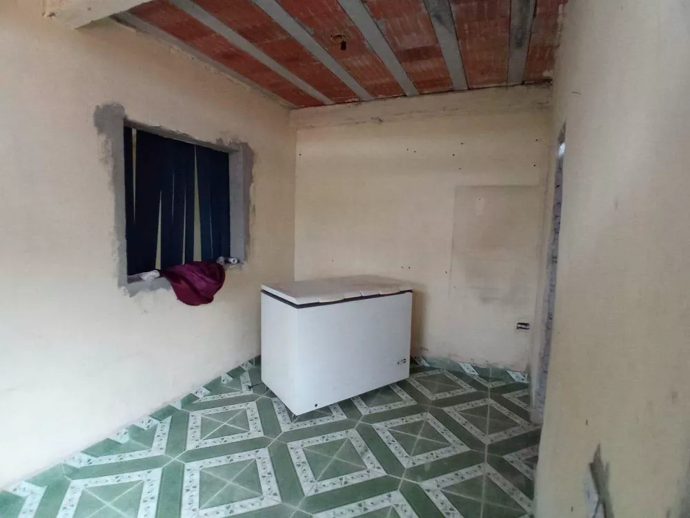 Casa à venda com 4 quartos, 90m² - Foto 8