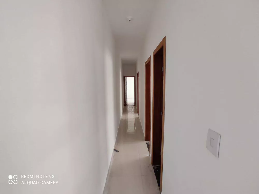 Casa à venda com 3 quartos, 81m² - Foto 3