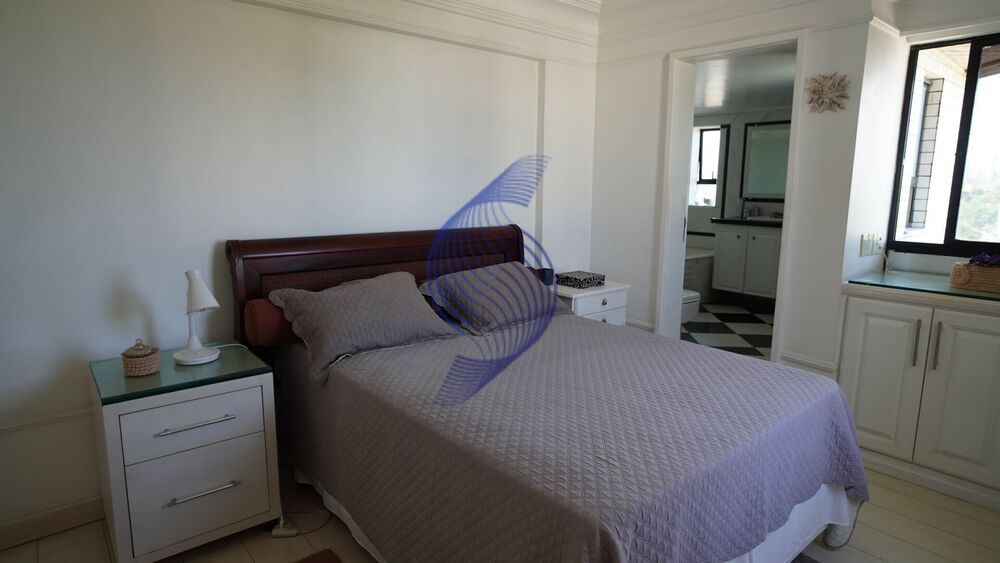 Apartamento à venda com 3 quartos, 189m² - Foto 1