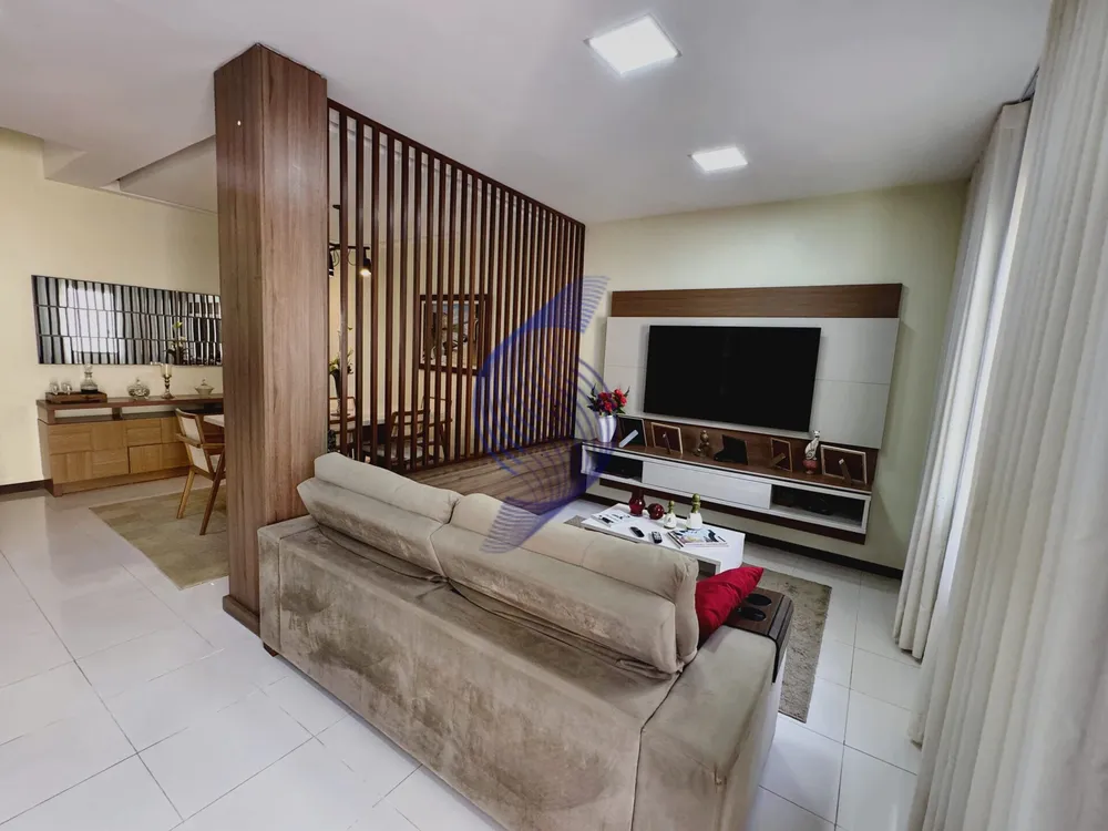 Casa, 3 quartos, 240 m² - Foto 2
