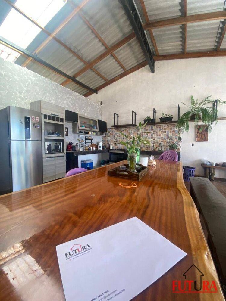 Casa à venda com 2 quartos, 169m² - Foto 4