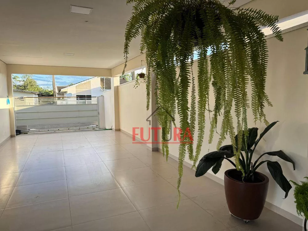 Casa, 2 quartos, 259 m² - Foto 1