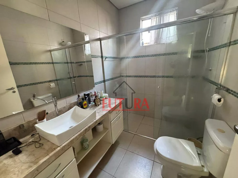 Casa, 3 quartos, 220 m² - Foto 2