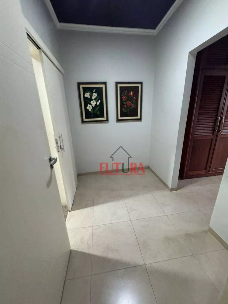 Casa, 3 quartos, 220 m² - Foto 4