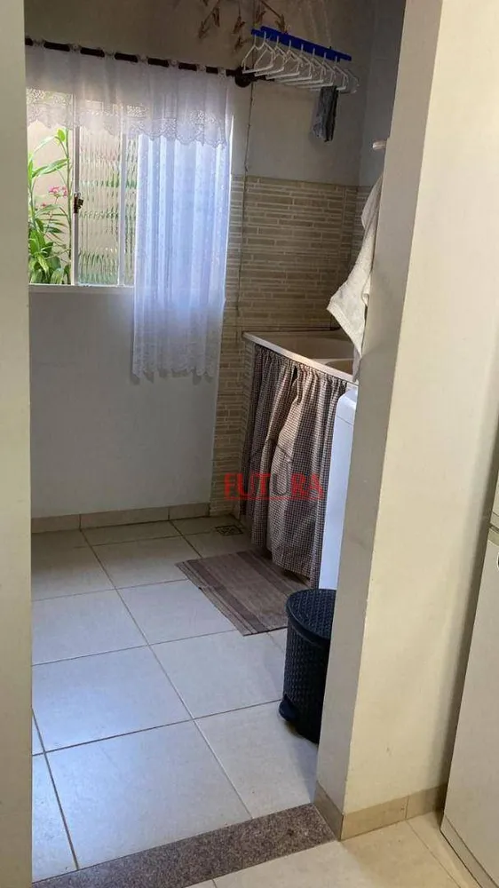 Casa, 3 quartos, 220 m² - Foto 14