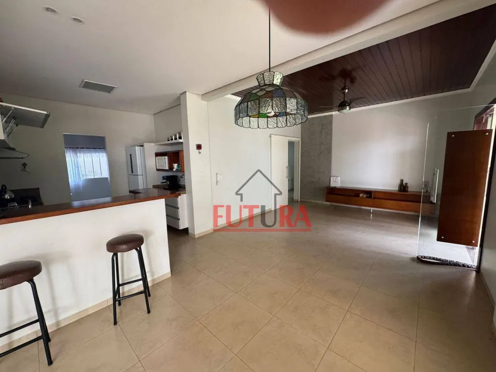 Casa, 3 quartos, 220 m² - Foto 6