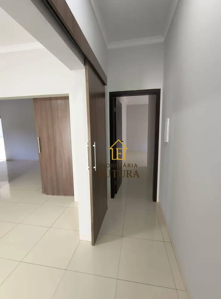 Casa, 3 quartos, 300 m² - Foto 4