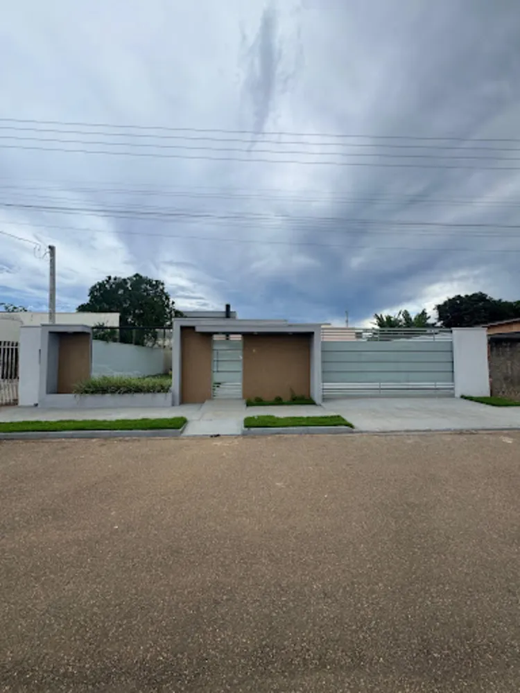 Casa, 3 quartos, 221 m² - Foto 2