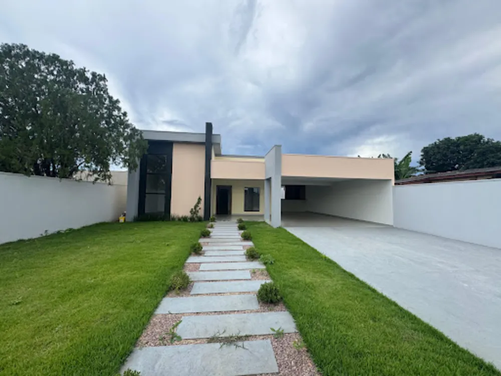 Casa, 3 quartos, 221 m² - Foto 1