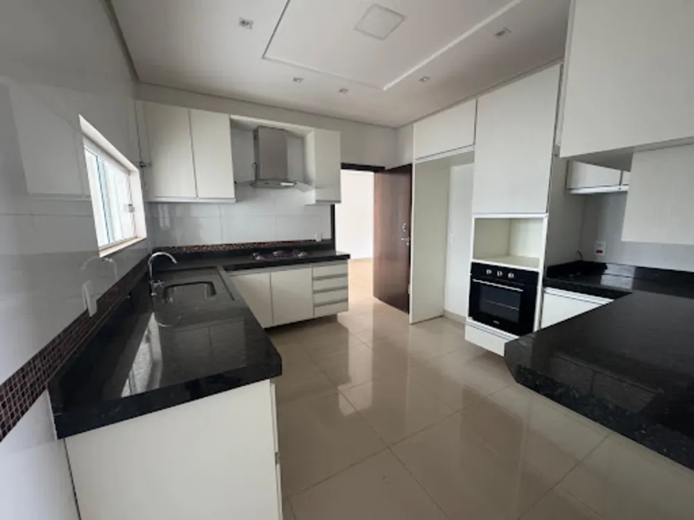 Casa, 3 quartos, 221 m² - Foto 6