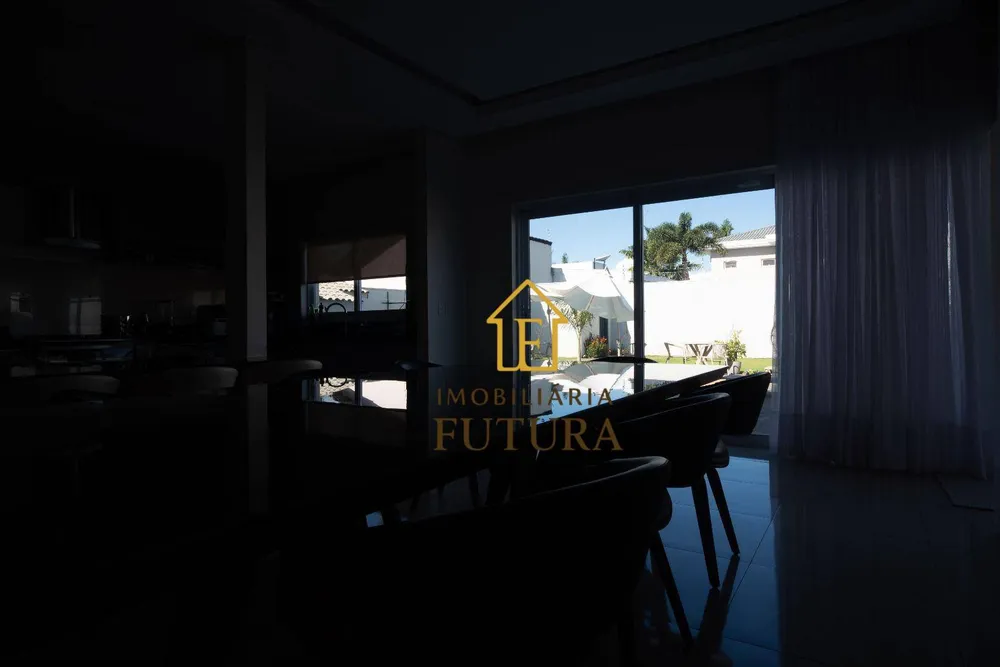 Casa, 3 quartos, 270 m² - Foto 13