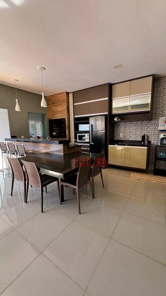 Casa, 3 quartos, 158 m² - Foto 4