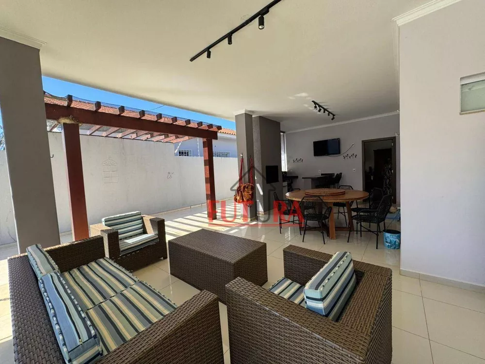 Casa, 3 quartos, 210 m² - Foto 1