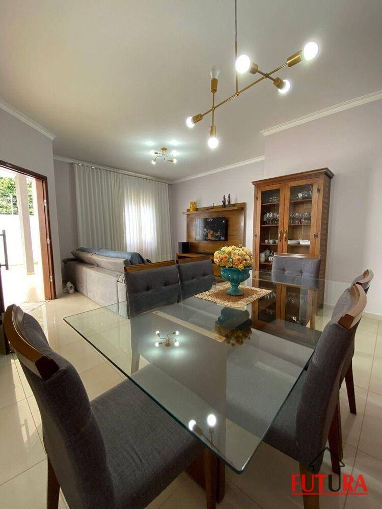 Casa, 3 quartos, 210 m² - Foto 5