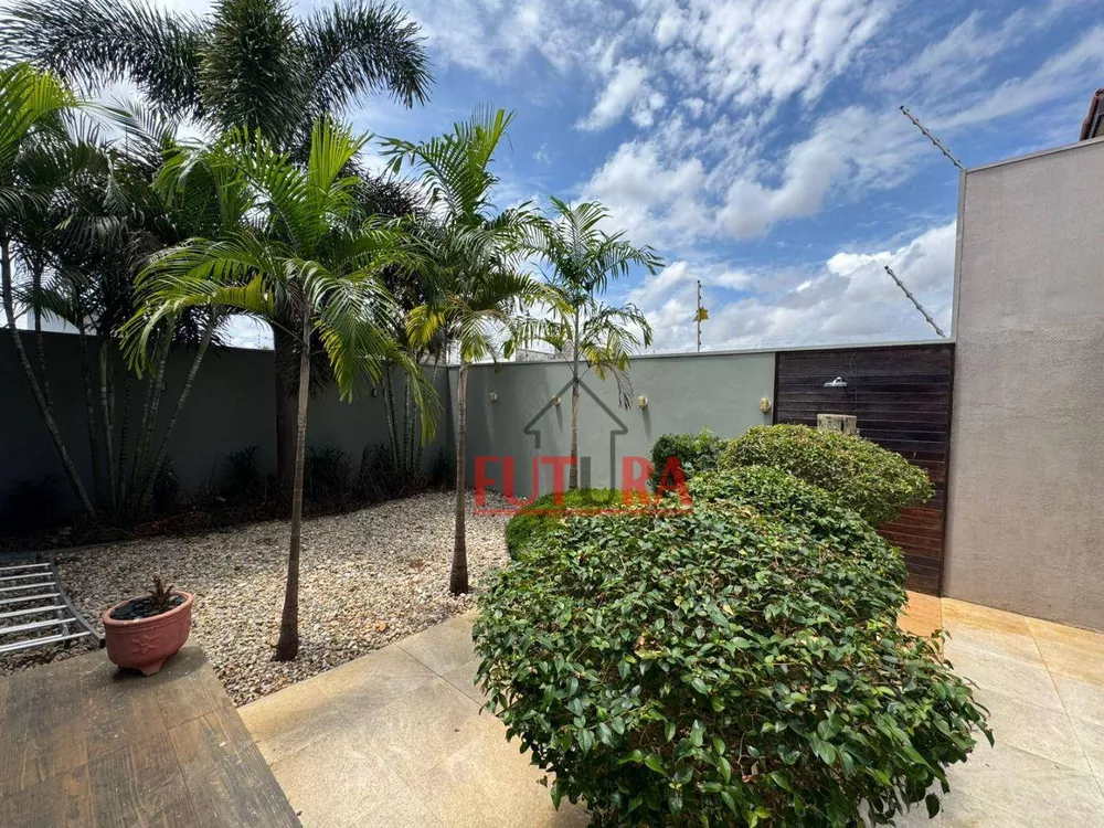 Casa, 4 quartos, 275 m² - Foto 1