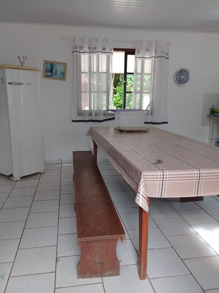 Casa à venda e aluguel com 3 quartos, 180m² - Foto 4