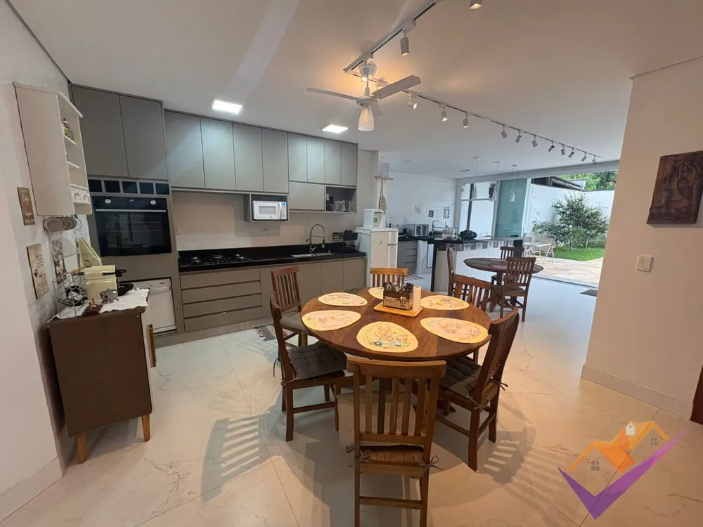 Casa, 4 quartos, 312 m² - Foto 6