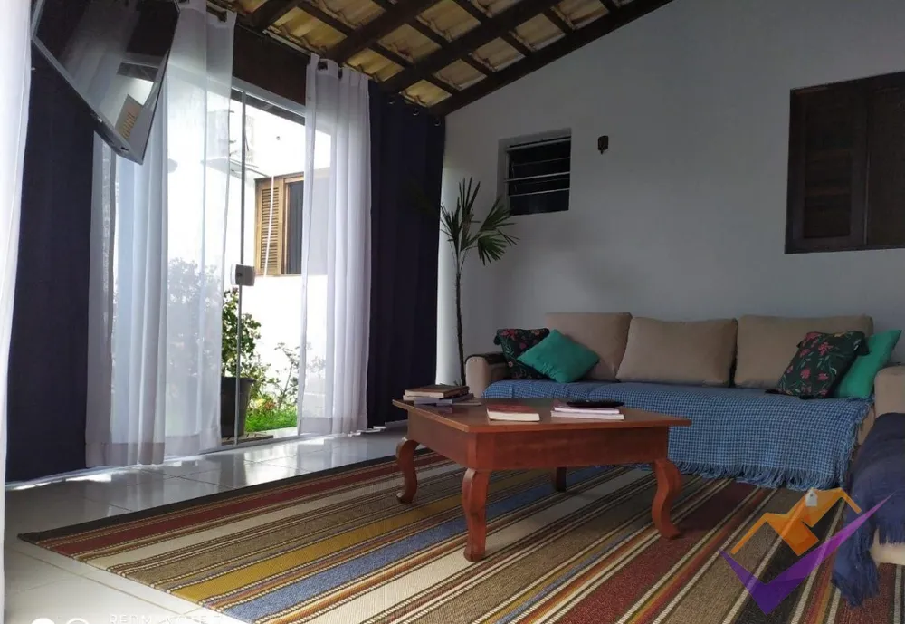 Casa, 3 quartos, 212 m² - Foto 2