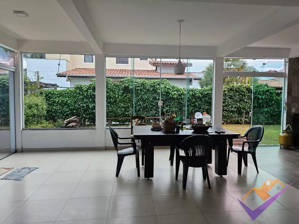 Sobrado, 3 quartos, 220 m² - Foto 1