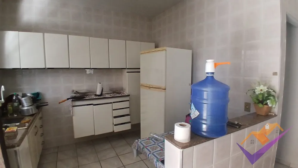 Casa, 4 quartos, 295 m² - Foto 1